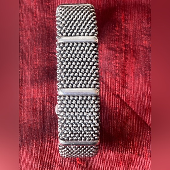 š¤RAREš¤LAGOS WIDE SIGNATURE CAVIAR BEADED BRACELET w/ Lagos Pouch - Picture 1 of 11